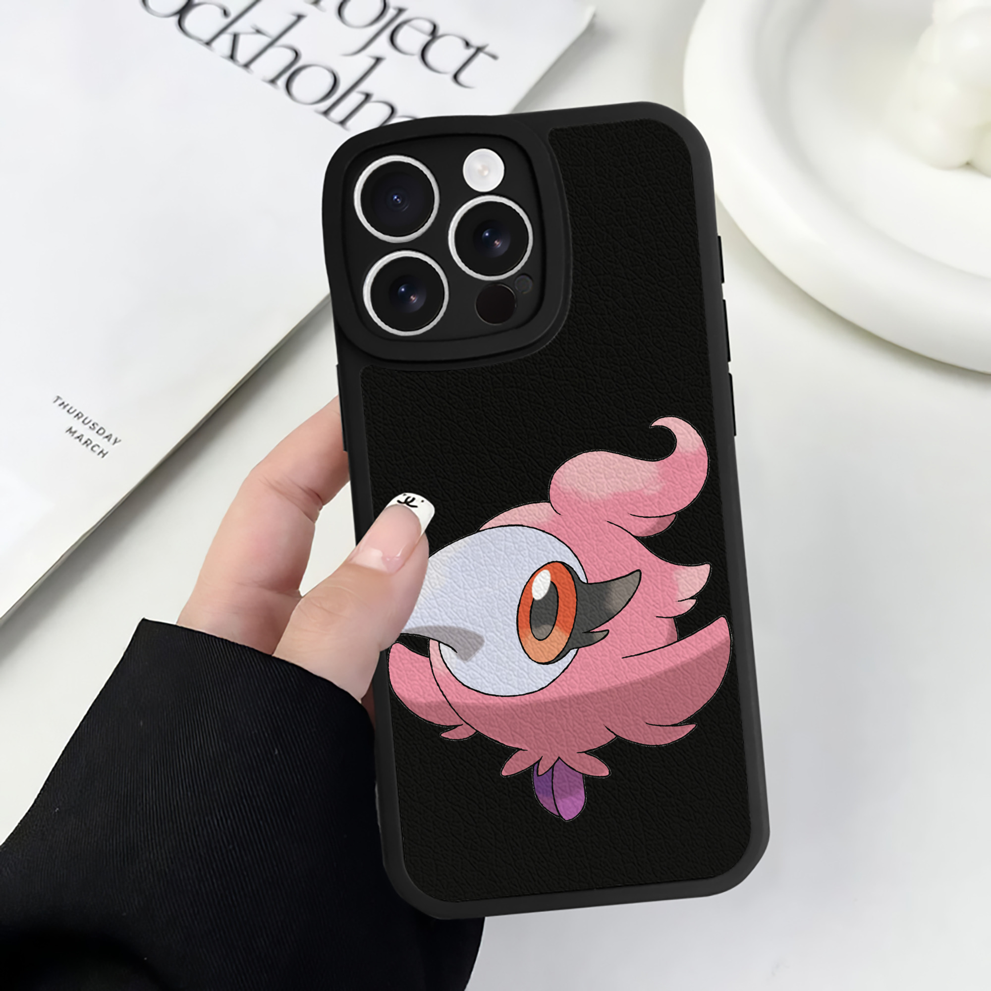 （画像用） ポケットモンスター Pokémon 【iPhone 16シリーズ対応】シリコンスマホケース（レザー調） 材質：シリコン